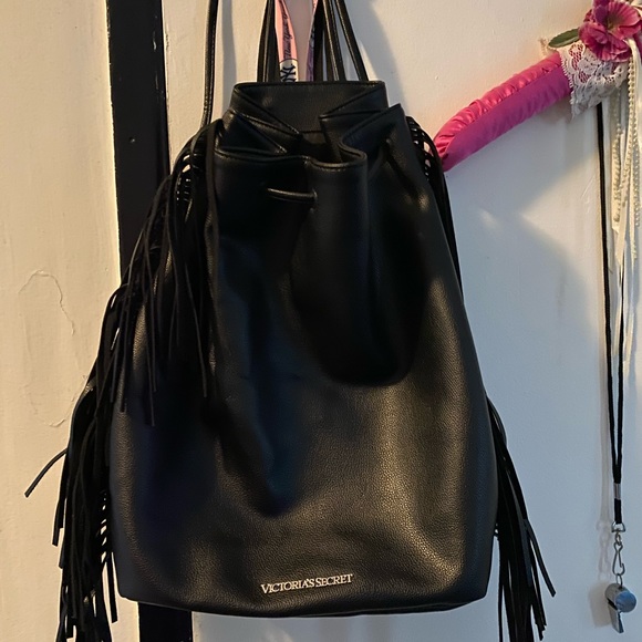 ❤️ Victoria Secret BOHO Fringe Backpack ❤️ - Picture 5 of 9